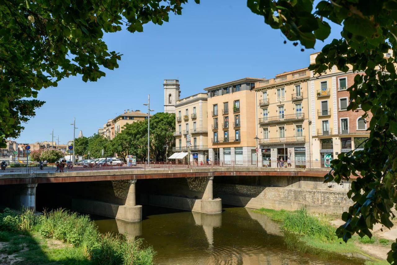 Apg Placa Catalunya Girona Exteriör bild